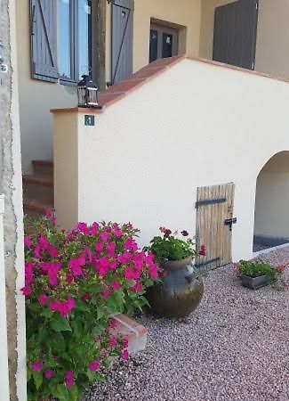 Villa Chez Francine La Cheneviere Saint-Rémy-de-Chargnat Exterior foto